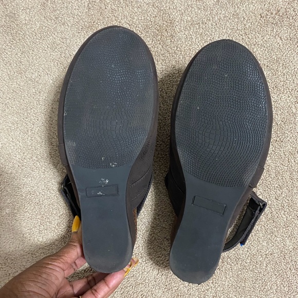 Hocus Pocus Wedges - Picture 5 of 6